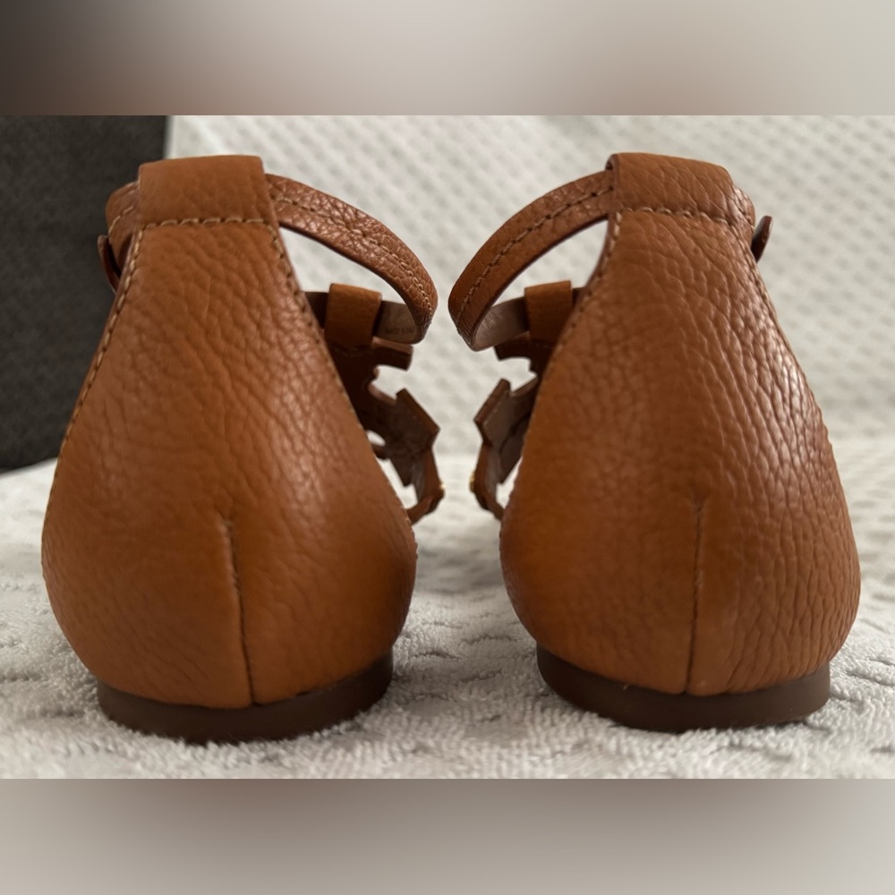 Tory Burch Phoebe Flat Thong Tumbled Leather Sandal Royal Tan Brown Size 6 30437 - Picture 8 of 16